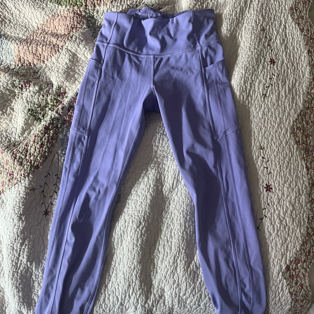 Athleta Ultimate Stash 7/8 Tight (Legging)